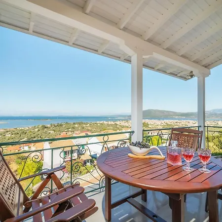 Апартаменты Niver Luxury Лефкада